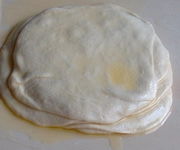 Çarşaf Böreği Hamuru Tarifi ve Malzemeleri